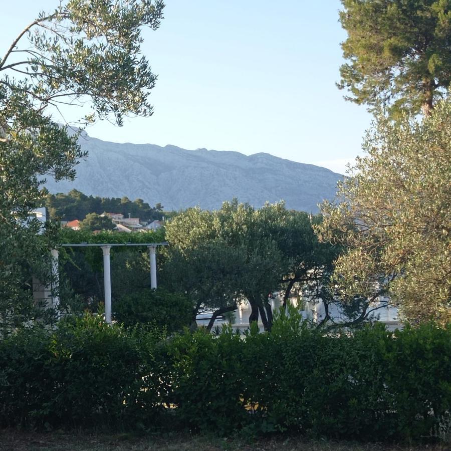My Mediterranean Villa With Huge Garden And Own Parking Лумбарда Экстерьер фото