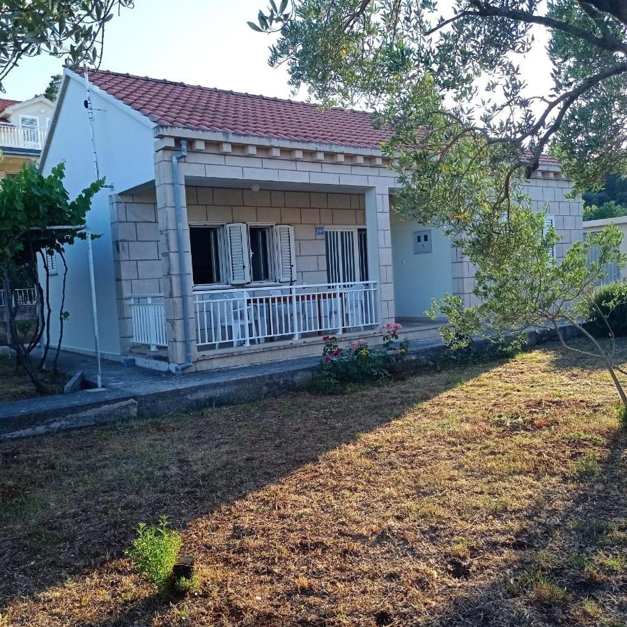 My Mediterranean Villa With Huge Garden And Own Parking Лумбарда Экстерьер фото